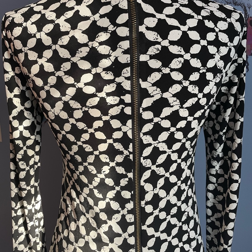 Michael Kors black and white long sleeve size XS dress - Picture 9 of 13